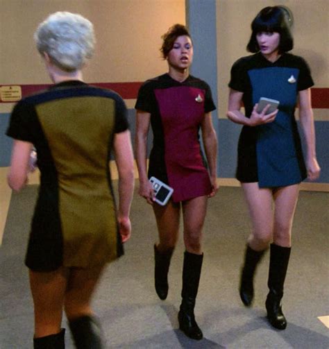 Chosen One of the Day: The Starfleet skant uniforms of Star Trek: TNG