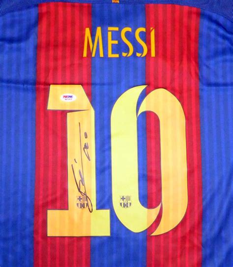 √ Lionel Messi Signed Jersey