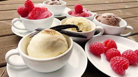 Free photo: ice cream cone, melting, hot, ice cream scoop, temptation ...