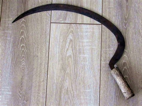 Primitive Hand Sickle, Antique Farm Tool, Big Old Sickle, Vintage Hand ...