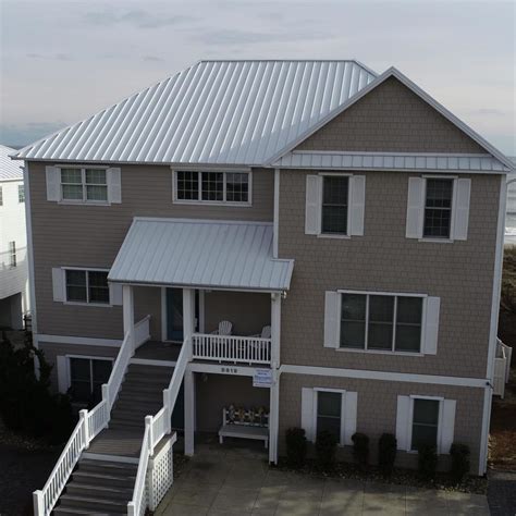 The Difference Between Shingle and Standing Seam Metal Roofs