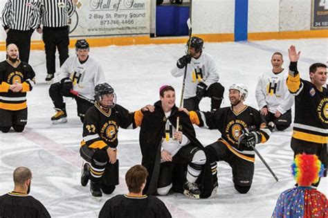 The Flying Fathers Reunite For Charity Hockey Game With The Tillsonburg Thunder - 104.7 Heart FM