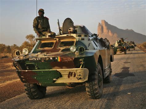 French, African troops move to retake Kidal, last major Mali town held by Islamic extremists ...