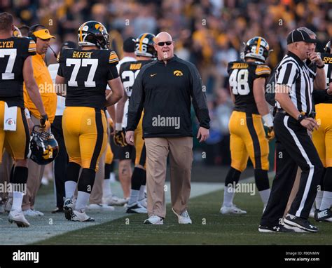 Pasadena, CA. 1st Jan, 2016. Iowa Hawkeyes strength and conditioning ...