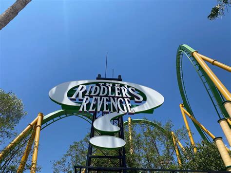 Ranked: The Roller Coasters of Six Flags Magic Mountain - LaughingPlace.com