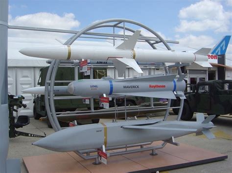 Raytheon completes testing of advanced warhead for DeepStrike missile