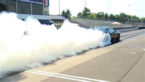 [VIDEO] Hellcat Burnout – RacingJunk News