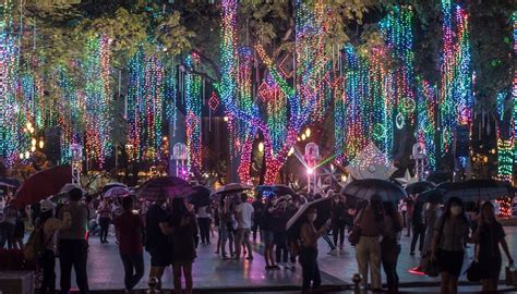 IN PHOTOS: Ayala Triangle Festival of Lights makes a comeback