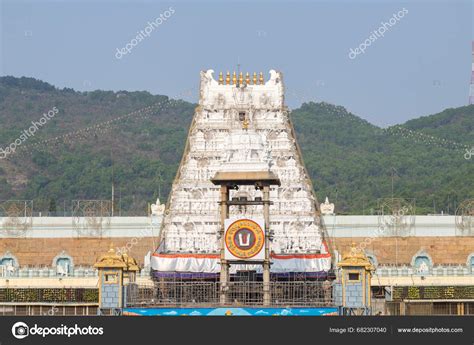 Tirupati Andhra Pradesh India March 2022 Devotee Visit Tirupati Balaji ...