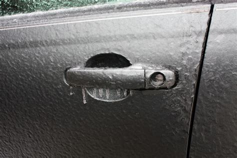 These Simple Tricks Will Open a Frozen Car Door In No Time | Leith ...