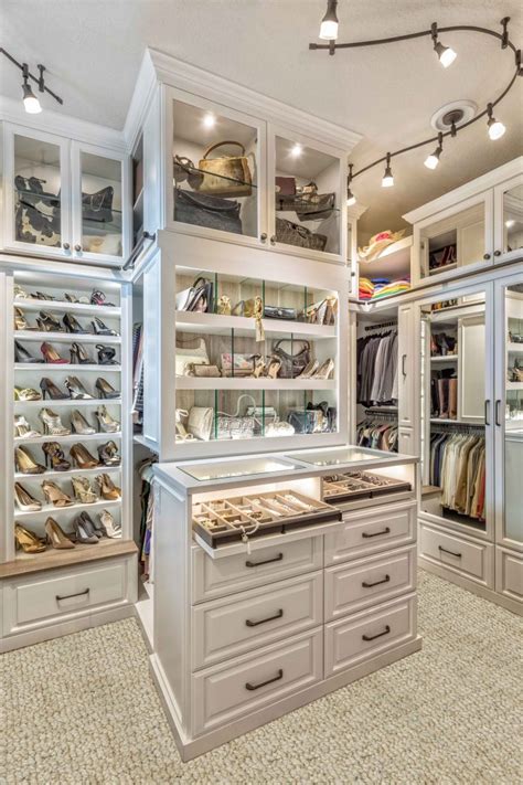 Stylish Closet Systems: How Style Creates Luxury to Match Your Home | Closet Factory