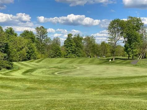 The 11 BEST public golf courses in Philadelphia!