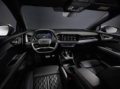 2024 Audi Q4 E-Tron Interior - Nissa Estella