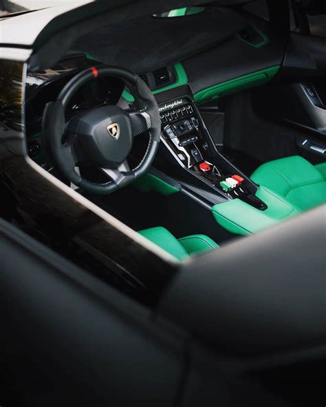 Lamborghini Veneno Interior