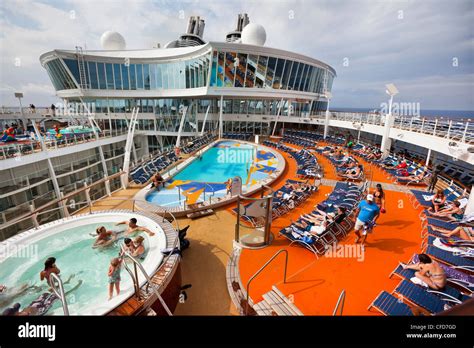 Upper decks Royal Caribbean's Allure Seas cruise Stock Photo - Alamy