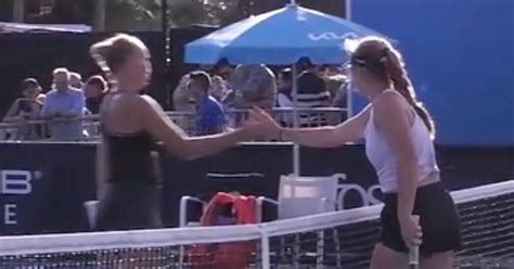 Ukrainian Australian Open star apologises after shaking hands with ...