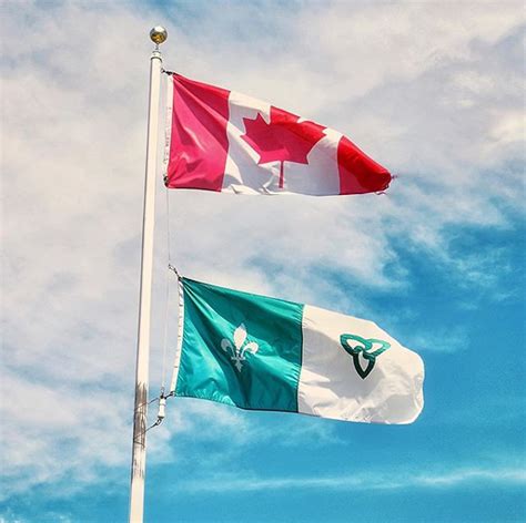 Kingston Students Create Human Flag to Celebrate Franco-Ontarian Day