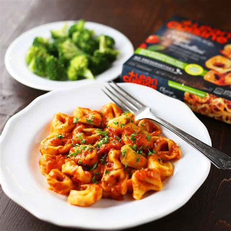 Food Blogger's Lunch with Lean Cuisine® - Mom Loves Baking