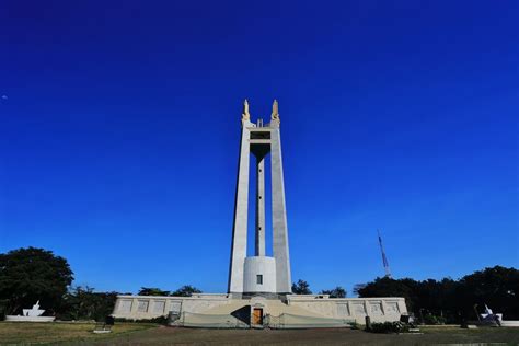 Quezon City and DOT Talks on Developing QC Memorial Circle