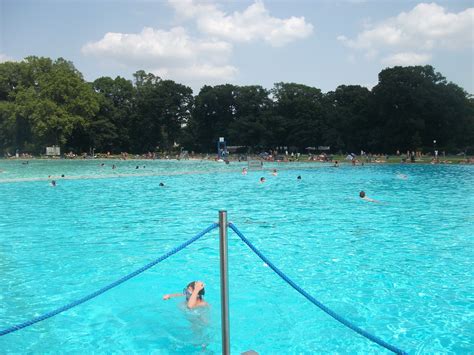 The outdoor pool at Fischstein, Frankfurt. One of the biggest swimming pools I have ever seen ...