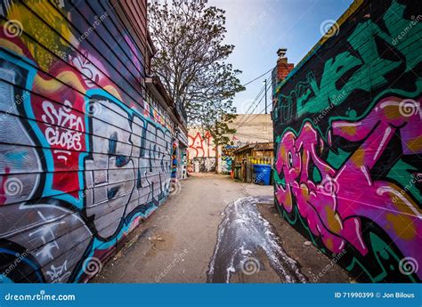 Graffiti in an Alley in Kensington Market, in Toronto, Ontario. Editorial Stock Image - Image of ...