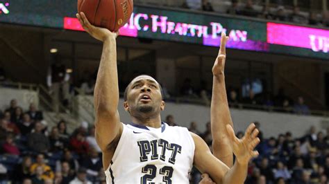 Pitt moves into rankings for first time since last season; No. 24 in AP ...