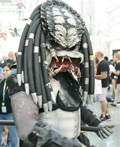 predator-cosplay | CoolThings.com | Cool Gadgets, Gifts & Stuff