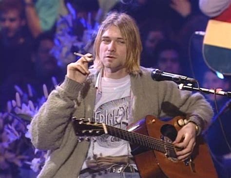 Kurt Cobain Wore A Frightwig Shirt On MTV Unplugged | FeelNumb.com