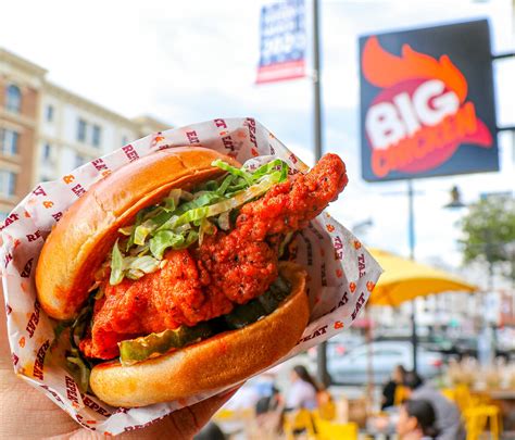 Shaq expands Big Chicken empire with new Texas location