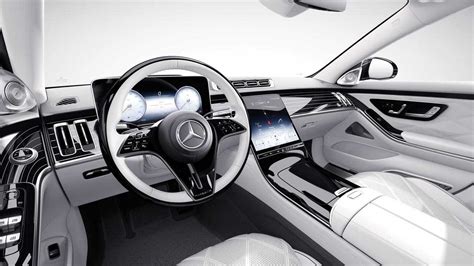 Mercedes-Maybach Classe S, lusso senza limiti nella Edition 100