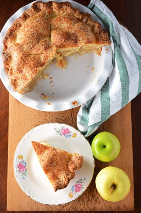 Apple Pie with Cheddar Cheese Crust - The Cake Chica