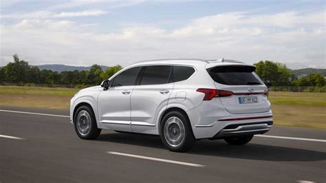 Here's The New Hyundai Santa Fe: PHEV Version Coming