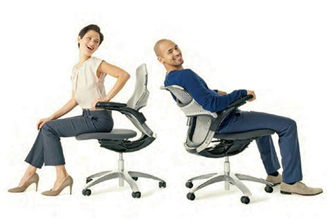 Knoll Generation Chair - the first office chair that lets you sit how you want