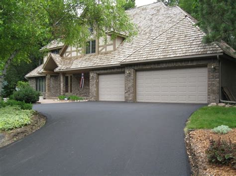 Pictures - Driveway Design - Residential Asphalt and Concrete Specialists