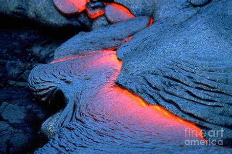 Pahoehoe Lava, Kilauea Volcano, Hawaii Photograph by Douglas Peebles - Fine Art America