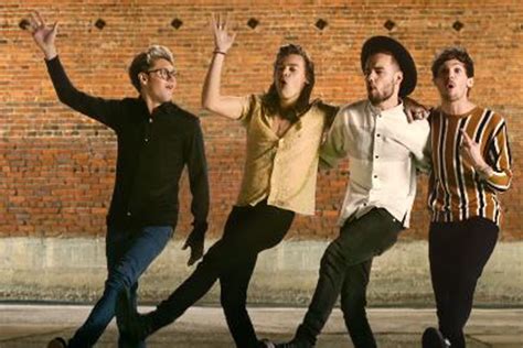 One Direction fans send Twitter into meltdown as video for final single ...