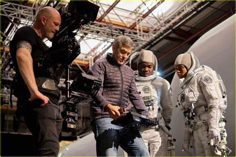 George Clooney's Netflix Space Movie 'The Midnight Sky' Gets First Look ...