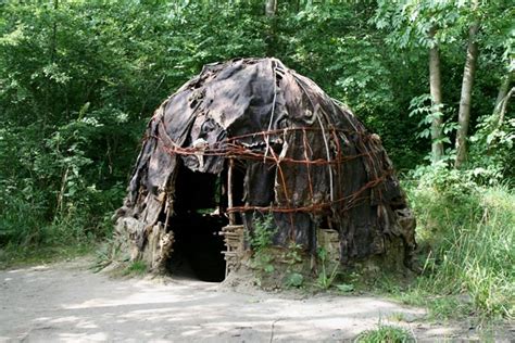 Stone age hut, Lejre | stone age hut of bender construction | Museum Girl | Flickr