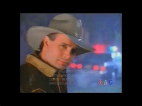 Garth Brooks -- The Thunder Rolls | Garth brooks, Garth, Youtube