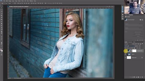 How to use Radial Gradients in Photoshop to direct your viewers' eyes