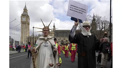 In Photos: The Climate Change Protests In London