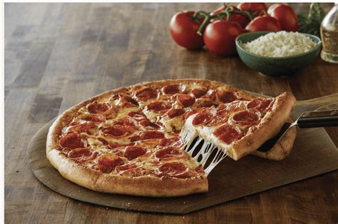 Marco’s Pizza Opens in Cedar Hill - Focus Daily News