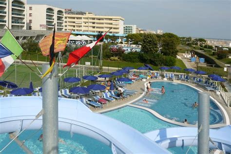 Hotel Lido Bibione Fronte Mare | Spiaggia privata Servizi inclusi