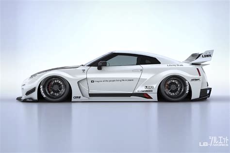 Liberty Walk Updates the Nissan GT-R With Silhouette Works Bodykit ...