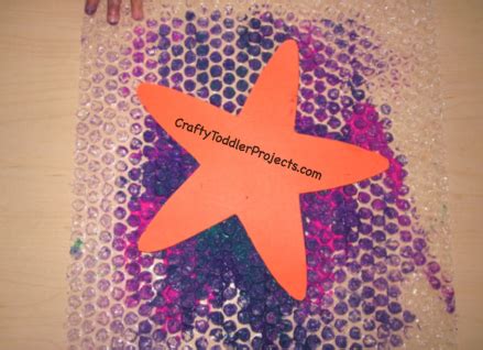 Crafty Toddler Projects: Bubble Wrap Starfish: 5 Easy Steps