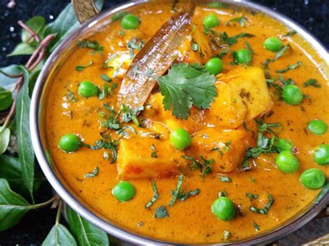 Matar Paneer / Paneer Matar masala | Indian food recipes, Paneer ...