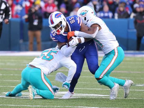 Bills-Dolphins Week 18 finale slated for Sunday Night Football - Yahoo Sports