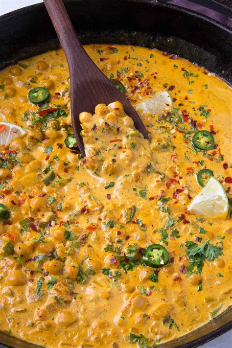 Easy Chickpea Curry Recipe - Chili Pepper Madness