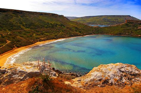 Ghajn Tuffieha Bay | Ghajn Tuffieha Bay in Malta on a fine w… | K B ...