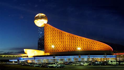 Golden Moon Hotel and Casino Resort - Arquitectonica Architecture